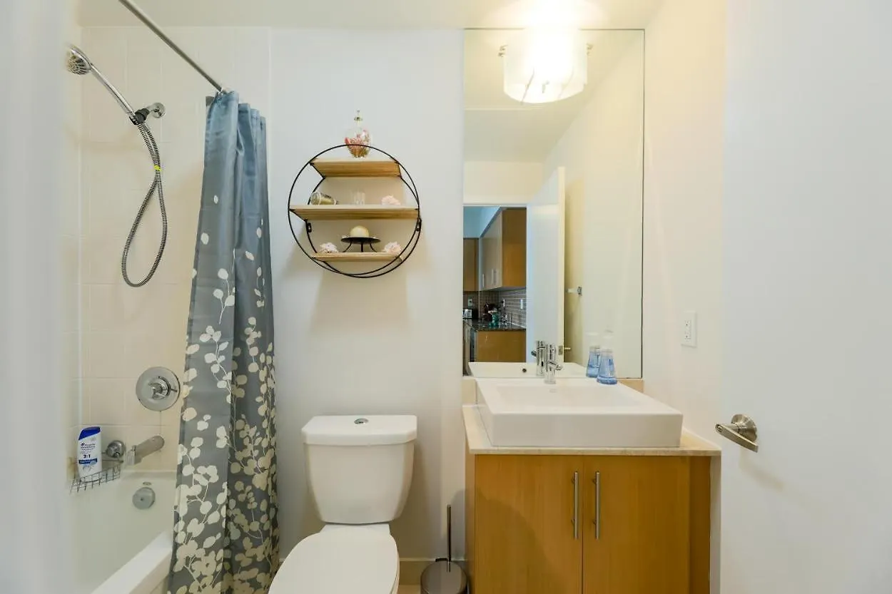 Skyline Elegance Condo Toronto Apartment